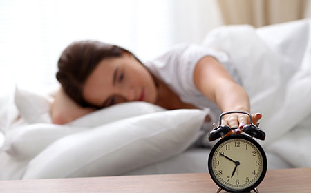 Κουρασμένοι μετά από τις διακοπές; Επιστρέψτε στις συνήθειες του ύπνου σας
