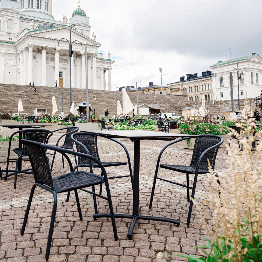 Senate Square equipped with garden furniture