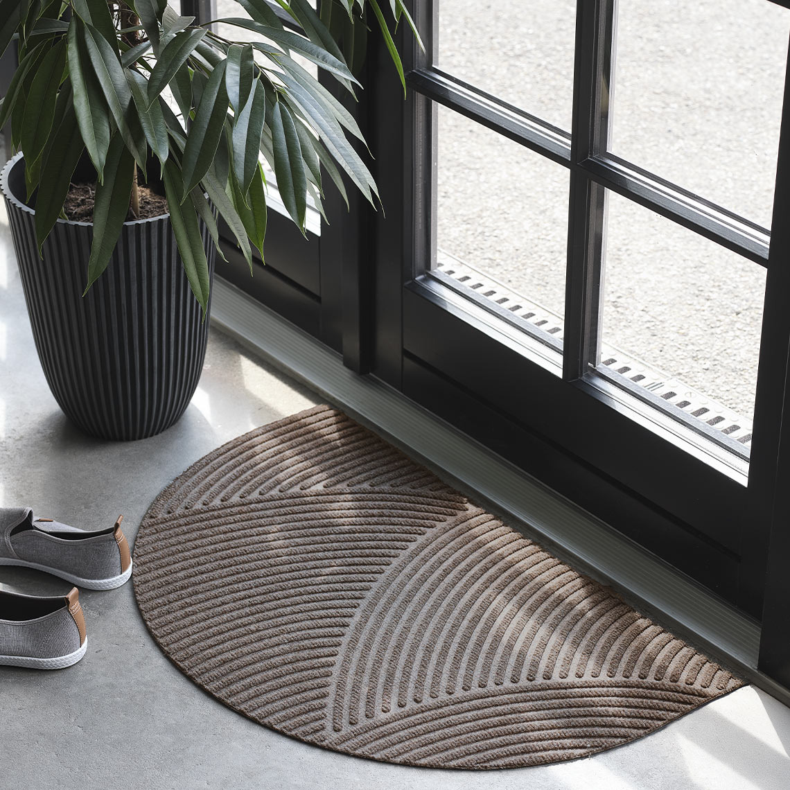 Το πατάκι εισόδου VITSIPPA Πατάκι εισόδου εσωτερικού/εξωτερικού χώρου μπροστά στην είσοδο σπιτιού