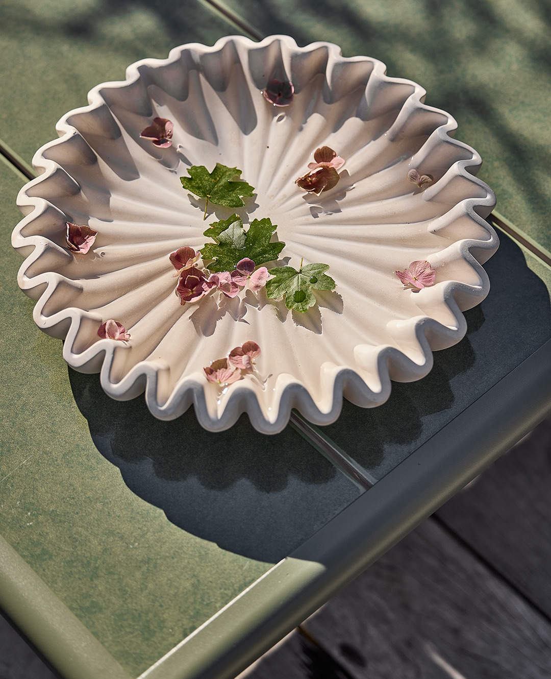 Πήλινο λουτρό πουλιών