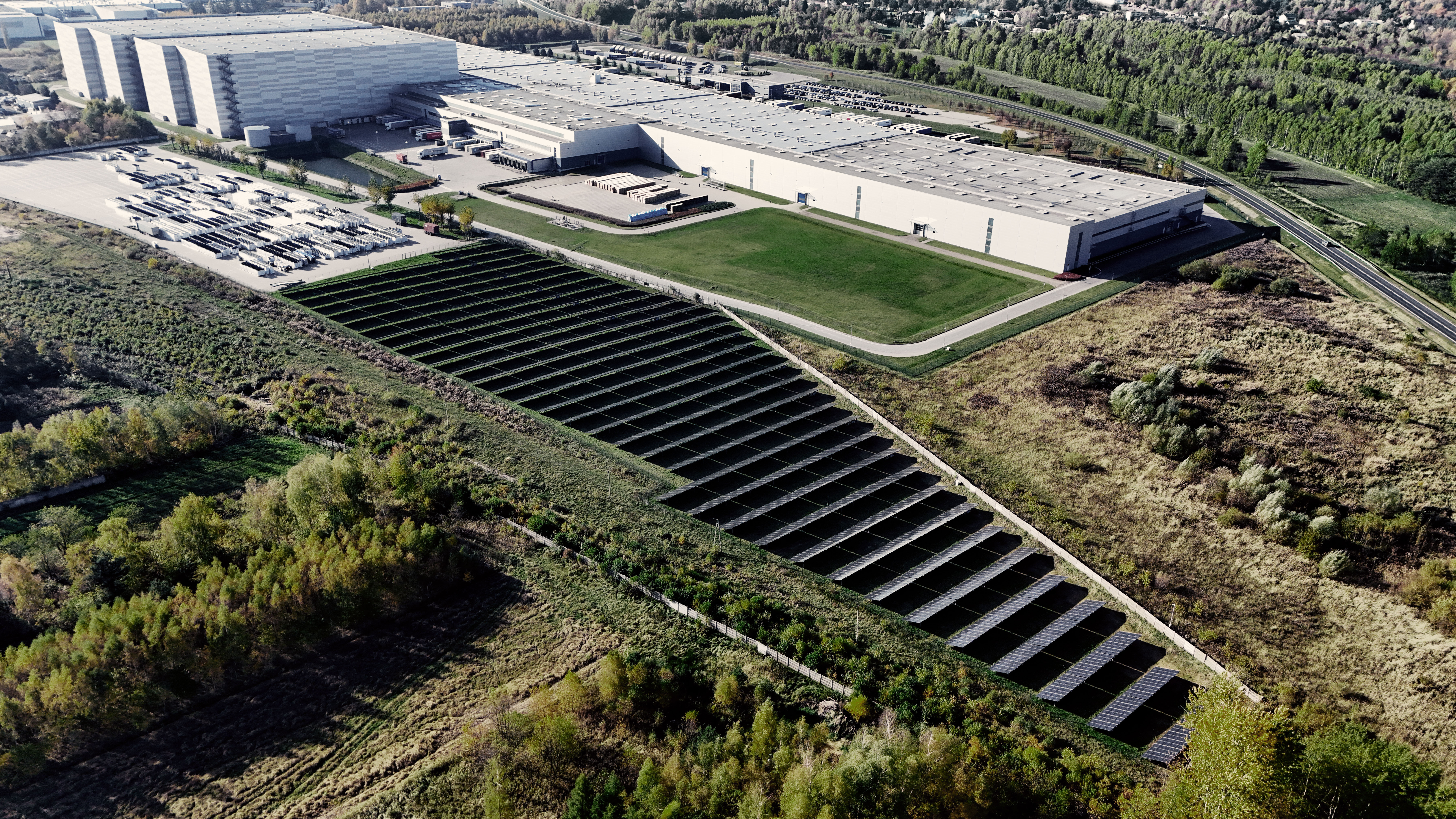 Φωτοβολταϊκό σύστημα στην οροφή του Κέντρου Διανομής Zarrentin