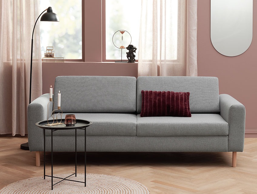 Σαλόνι με τριθέσιο καναπέ σε γκρι χρώμα & βοηθητικό τραπεζάκι σαλονιού