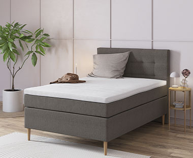 Κρεβάτι τύπου Continental με υπόστρωμα, στρώμα, ανώστρωμα και κεφαλάρι
